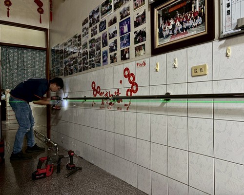 彰化走廊扶手安裝, 彰化浴室扶手安裝師傅, 彰化無障礙扶手施工安裝, 彰化無障礙扶手代安裝, 彰化安全扶手安裝, 彰化浴室扶手安裝, 彰化廁所扶手安裝, 
                                彰化面盆扶手安裝, 彰化廁所加裝扶手, 彰化浴缸扶手安裝, 彰化衛浴設備汰舊換新, 彰化沐浴龍頭, 彰化蓮蓬頭安裝, 彰化浴室水龍頭漏水更換, 
                                彰化修水電, 彰化水電維修