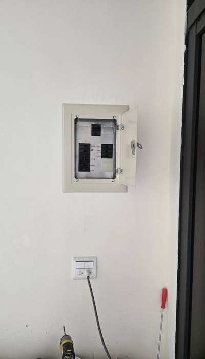 彰化電熱水器施工, 彰化電熱水器安裝, 彰化伸港金屬水塔, 彰化伸港水電行, 彰化伸港衛浴修理,彰化伸港水錶查漏水, 彰化伸港插座維修, 彰化伸港換水塔, 彰化伸港水電安裝, 彰化伸港水塔安裝