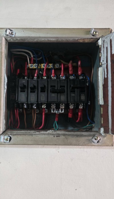 彰化線西水電修繕, 彰化線西水電行, 彰化線西電路鋪設,彰化線西跳電查修, 彰化線西配電盤更換, 彰化線西電水電翻修, 彰化線西水電安裝, 彰化線西水電工程