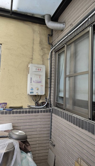 彰化換廚房水管, 彰化水電材料行, 彰化修水電, 彰化舊屋重新配管, 彰化彰化配明管熱水管, 彰化熱水管改配明管, 彰化熱水管路漏水改管, 彰化水電安裝, 彰化修水管 彰化水管更換, 彰化水電行